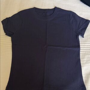 Daily Drills Women's Short Sleeve Crew Tee - Black never worn